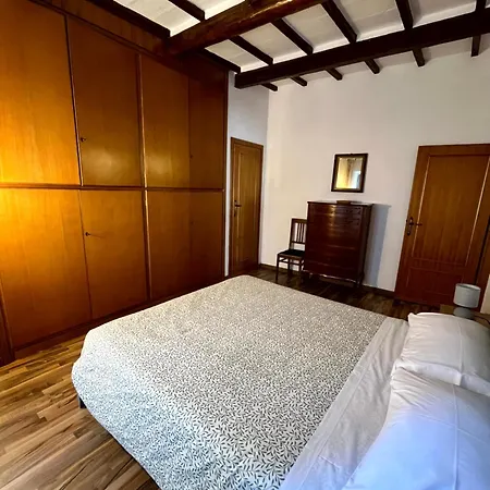 Vakantiehuis L'appaltino Cuore Medievale Di *